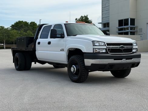 Used 2007 Chevrolet Silverado 3500 4x4 Crew Cab image 11