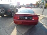 Used 2008 Ford Mustang image 3