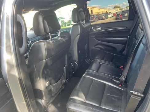 Used 2020 Jeep Grand Cherokee Limited image 6