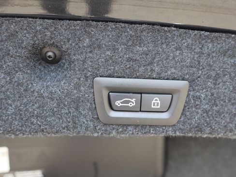 Used 2015 BMW 528i xDrive image 36