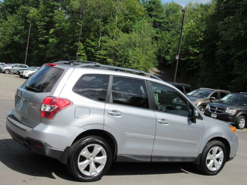 Used 2014 Subaru Forester 2.5i Premium AWD/4WD image 7