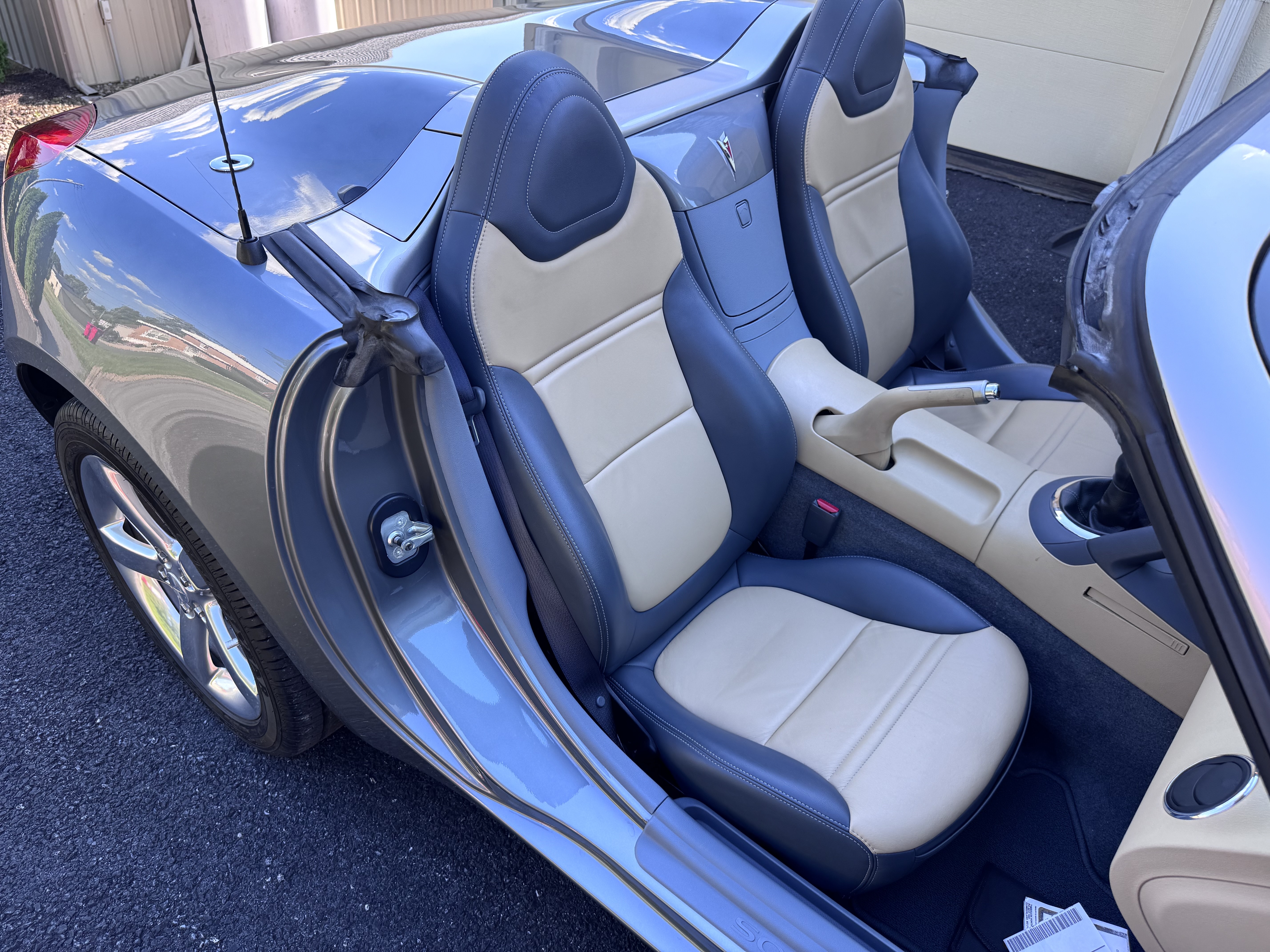 Used 2006 Pontiac Solstice RWD image 17