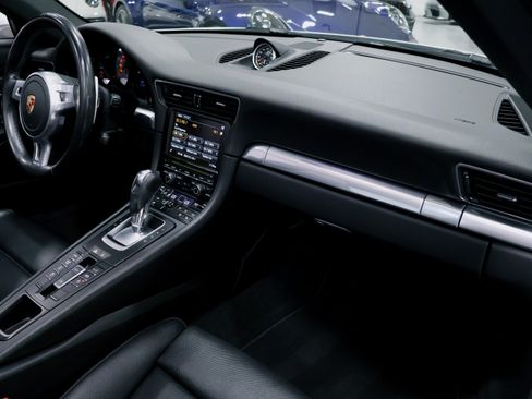 Used 2015 Porsche 911 Targa 4S image 25