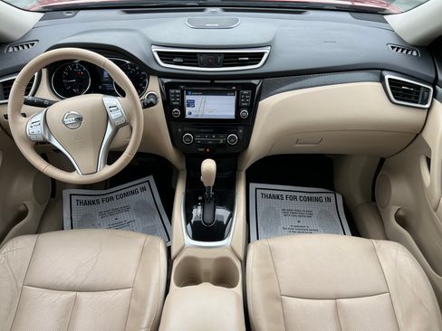 Used 2015 Nissan Rogue SL image 3