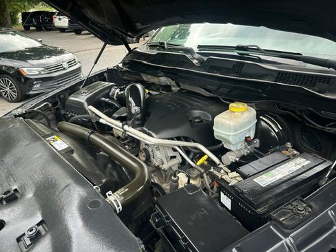 Used 2016 RAM 2500 4x4 Crew Cab ST image 56