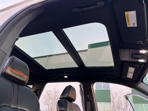 Used 2024 Honda Pilot TrailSport image 21