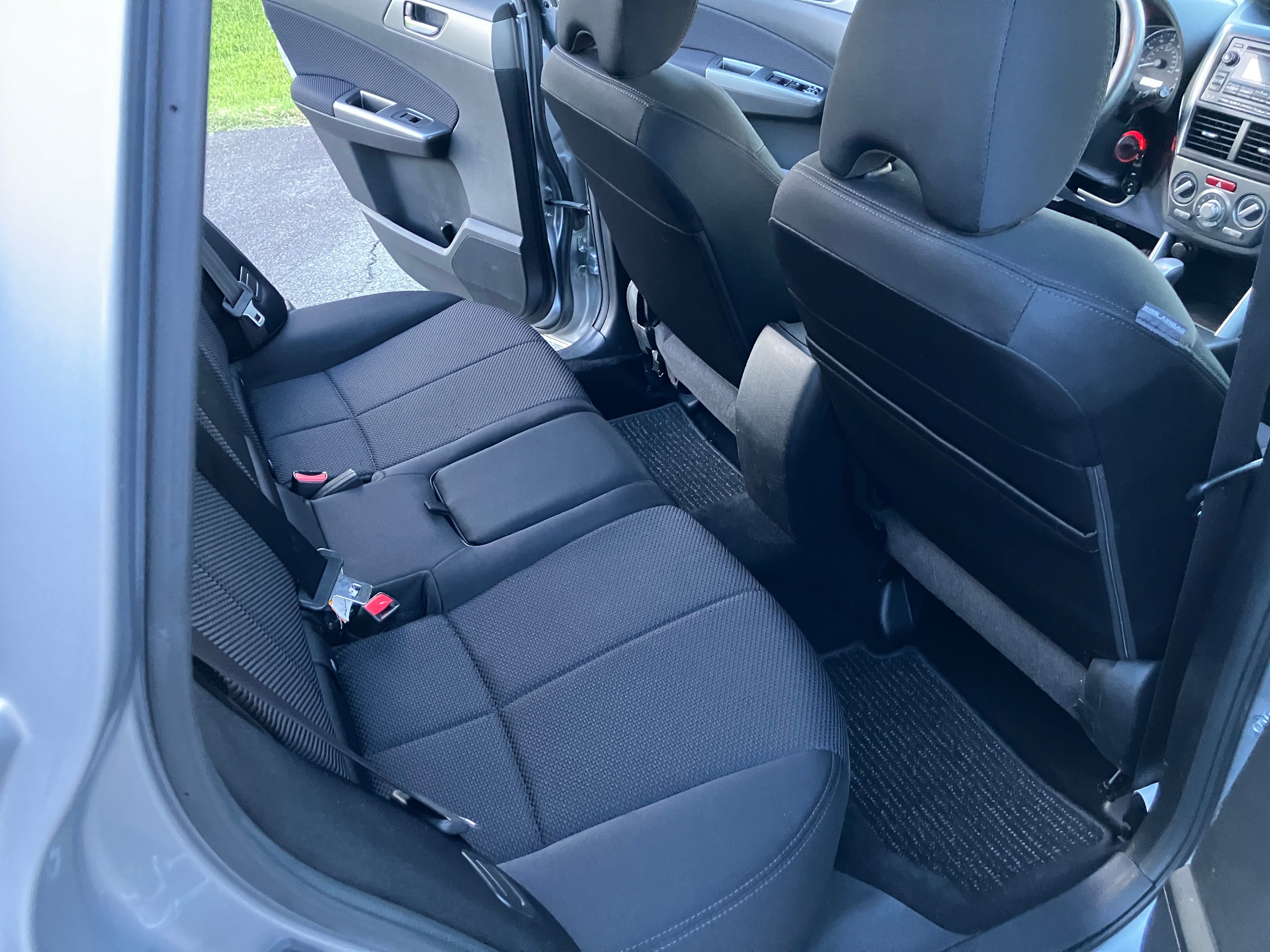 Used 2012 Subaru Forester 2.5X Premium AWD/4WD image 17