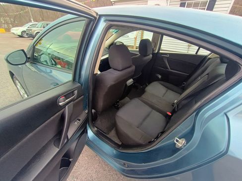 Used 2011 MAZDA MAZDA3 i Sport image 10