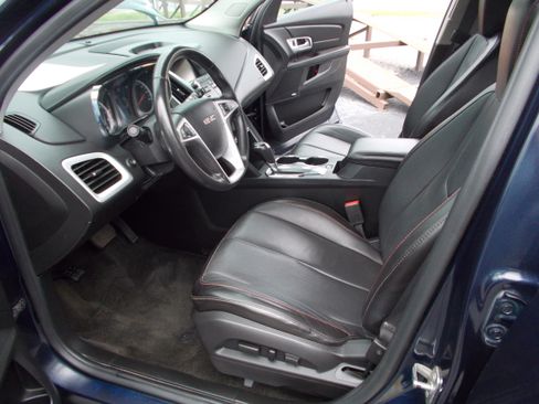 Used 2017 GMC Terrain AWD SLT image 13