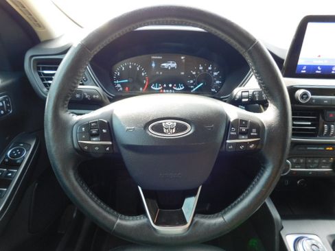 Used 2020 Ford Escape FWD SEL image 14