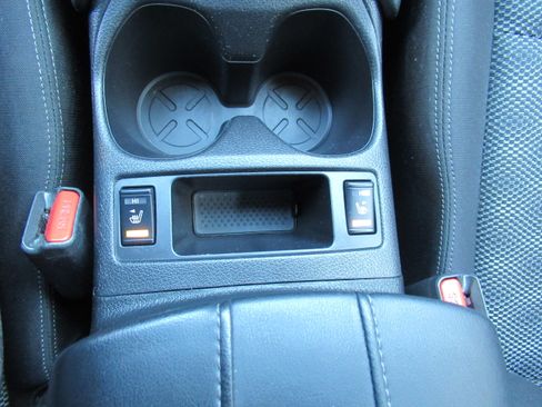 Used 2017 Nissan Rogue Sport SV image 18