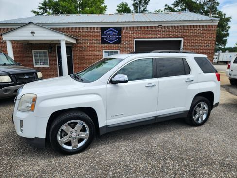 Used 2013 GMC Terrain FWD SLT w/ SLT-1 image 2