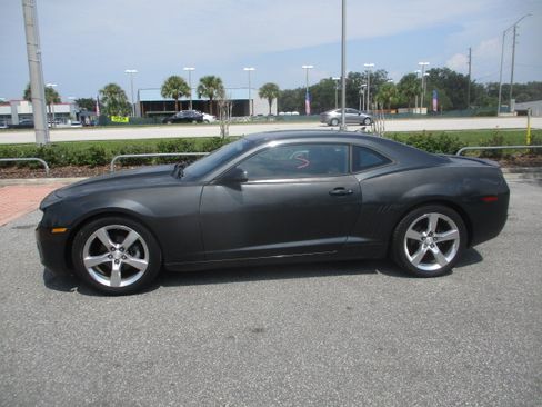 Used 2013 Chevrolet Camaro LT Coupe RWD image 1