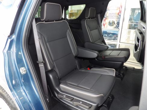 Used 2025 Chevrolet Tahoe 4WD Premier image 27