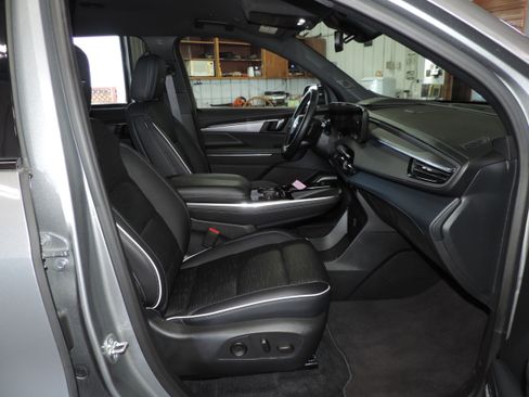 Used 2026 Buick Enclave AWD Sport Touring image 24