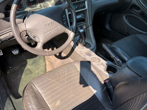 Used 2014 Chevrolet Camaro LT Coupe RWD image 4
