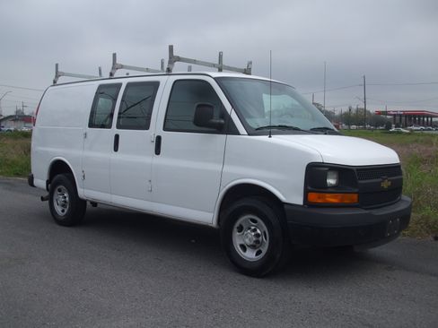 Used 2015 Chevrolet Express 2500 UNAVAIL RWD image 1