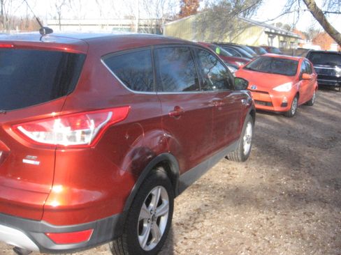 Used 2014 Ford Escape SE image 4