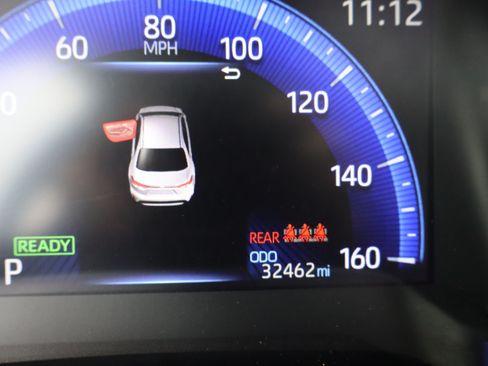 Used 2022 Toyota Corolla LE image 22