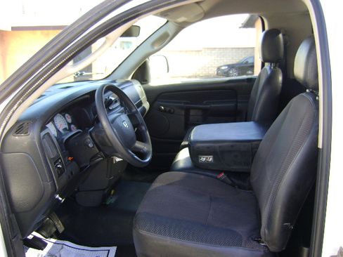 Used 2005 Dodge Ram 2500 Truck image 10