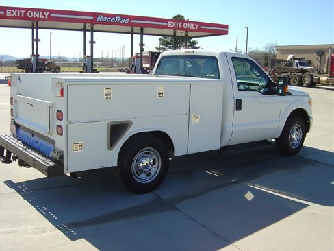 Used 2016 Ford F250 XL image 7