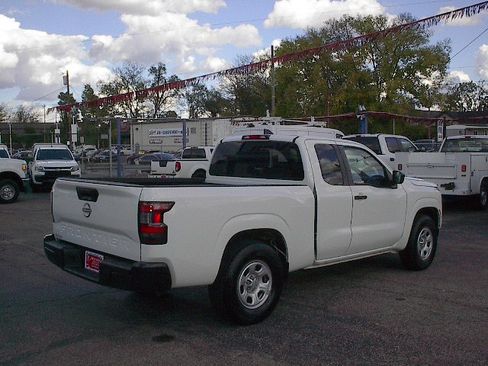 Used 2024 Nissan Frontier S image 4