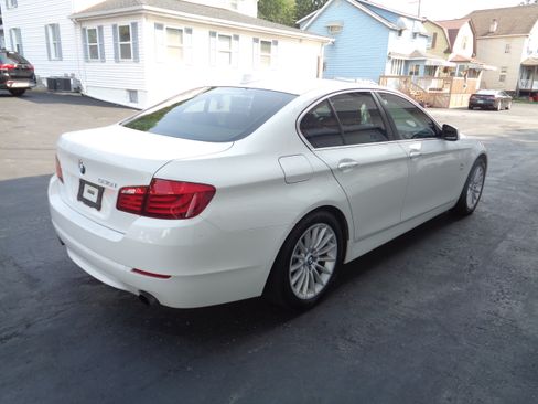 Used 2011 BMW 535i xDrive Sedan AWD/4WD image 2