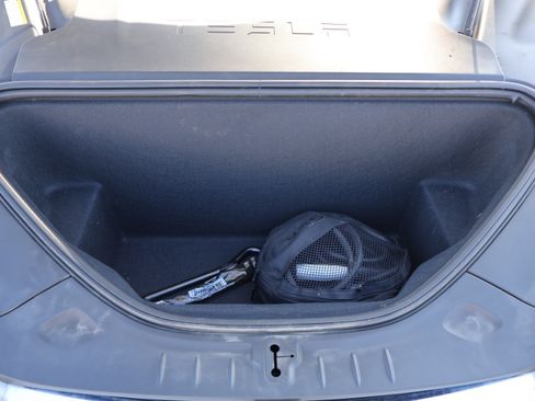 Used 2017 Tesla Model S P100D image 27