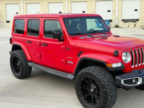 Used 2019 Jeep Wrangler 4WD Unlimited Sahara image 59