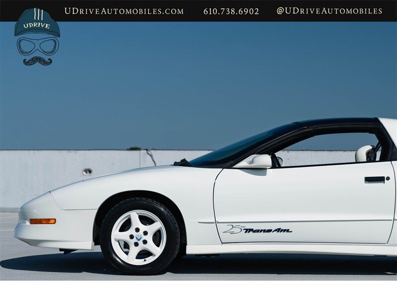 Used 1994 Pontiac Firebird Coupe RWD image 9