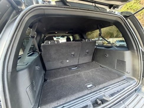 Used 2017 Ford Expedition EL XL image 25