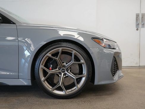 Used 2024 Audi RS 6 performance image 18
