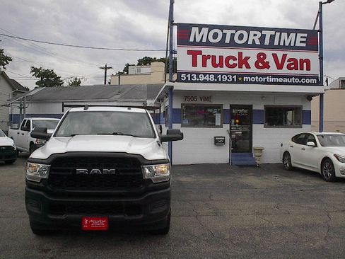 Used 2020 RAM 2500 Tradesman RWD image 2