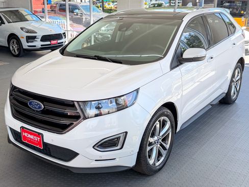 Used 2017 Ford Edge AWD Sport image 3