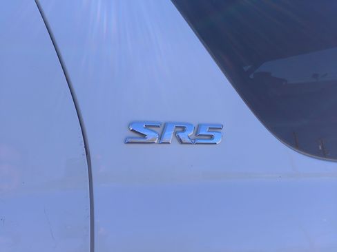 Used 2004 Toyota Sequoia SR5 image 36