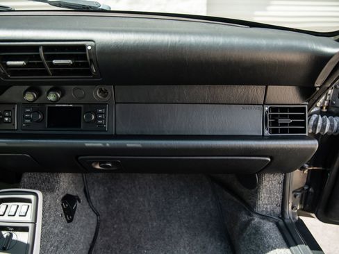 Used 1992 Porsche 911 Carrera image 39