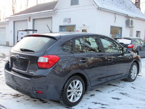 Used 2014 Subaru Impreza 2.0i Premium image 10