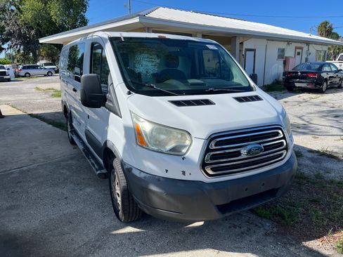 Used 2015 Ford Transit 250 image 2