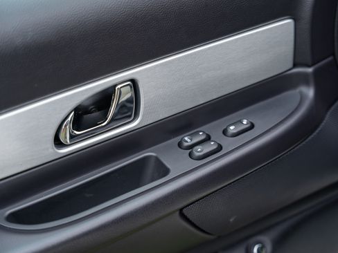 Used 2003 Ford Thunderbird image 55