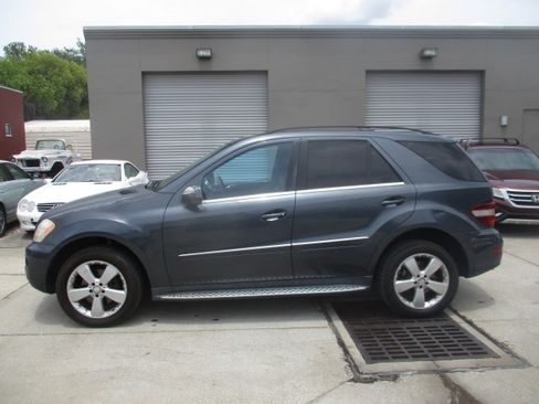 Used 2010 Mercedes-Benz ML 350 image 1