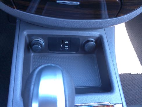Used 2012 Hyundai Santa Fe GLS image 18