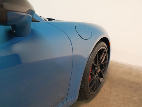 Used 2018 Porsche 911 Targa 4 GTS image 53