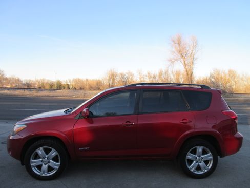 Used 2007 Toyota RAV4 Sport image 1