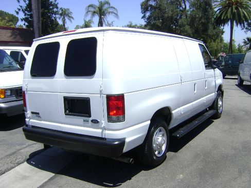 Used 2013 Ford E-150 and Econoline 150 UNAVAIL RWD image 6