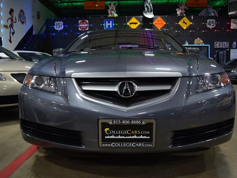 Used 2005 Acura TL w/ Navigation FWD image 10