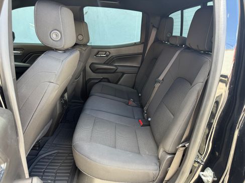 Used 2024 Chevrolet Colorado LT image 4