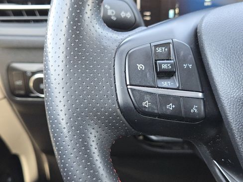 Certified 2023 Ford Escape ST-Line Select image 26