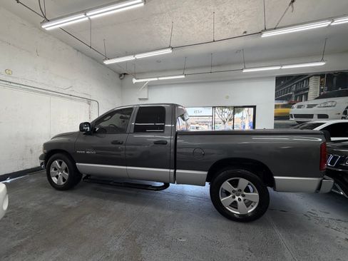 Used 2004 Dodge Ram 1500 Truck 2WD Quad Cab image 3