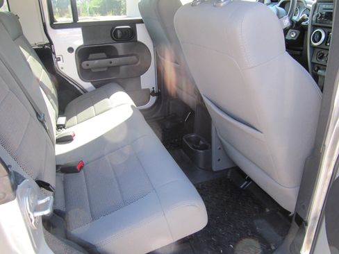 Used 2008 Jeep Wrangler Unlimited Sahara image 17