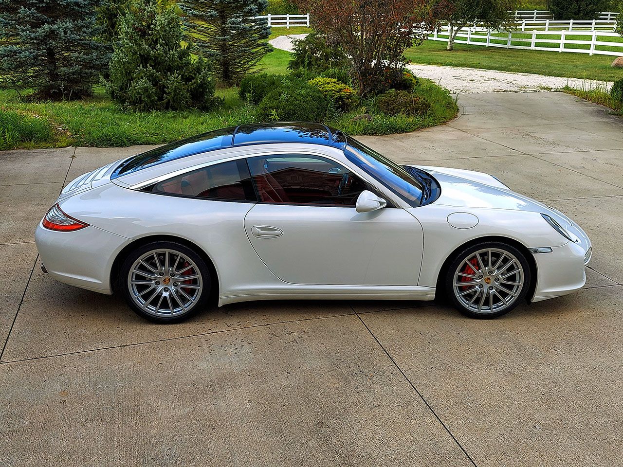 Used 2011 Porsche 911 Targa 4S AWD/4WD image 14